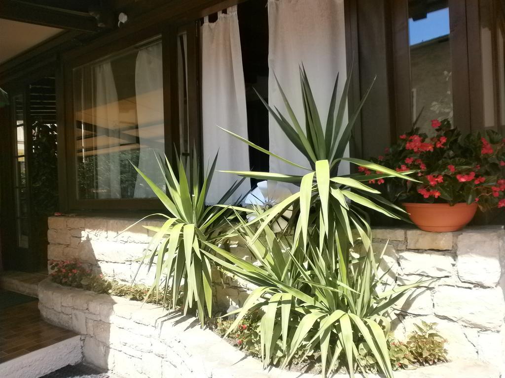 Albergo Al Pescatore Brenzone sul Garda Ngoại thất bức ảnh