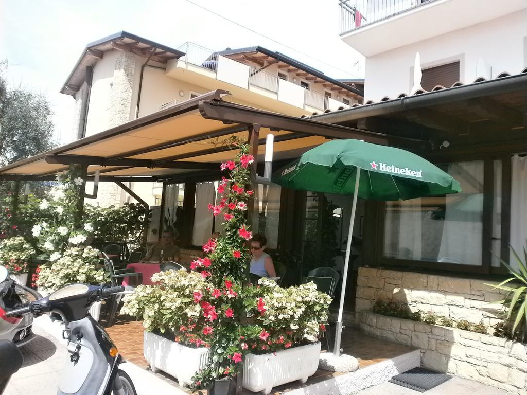 Albergo Al Pescatore Brenzone sul Garda Ngoại thất bức ảnh