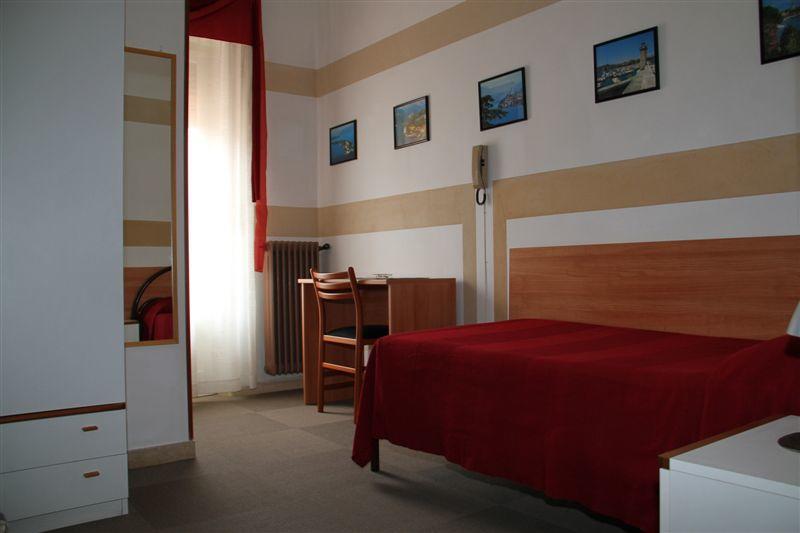 Albergo Al Pescatore Brenzone sul Garda Ngoại thất bức ảnh