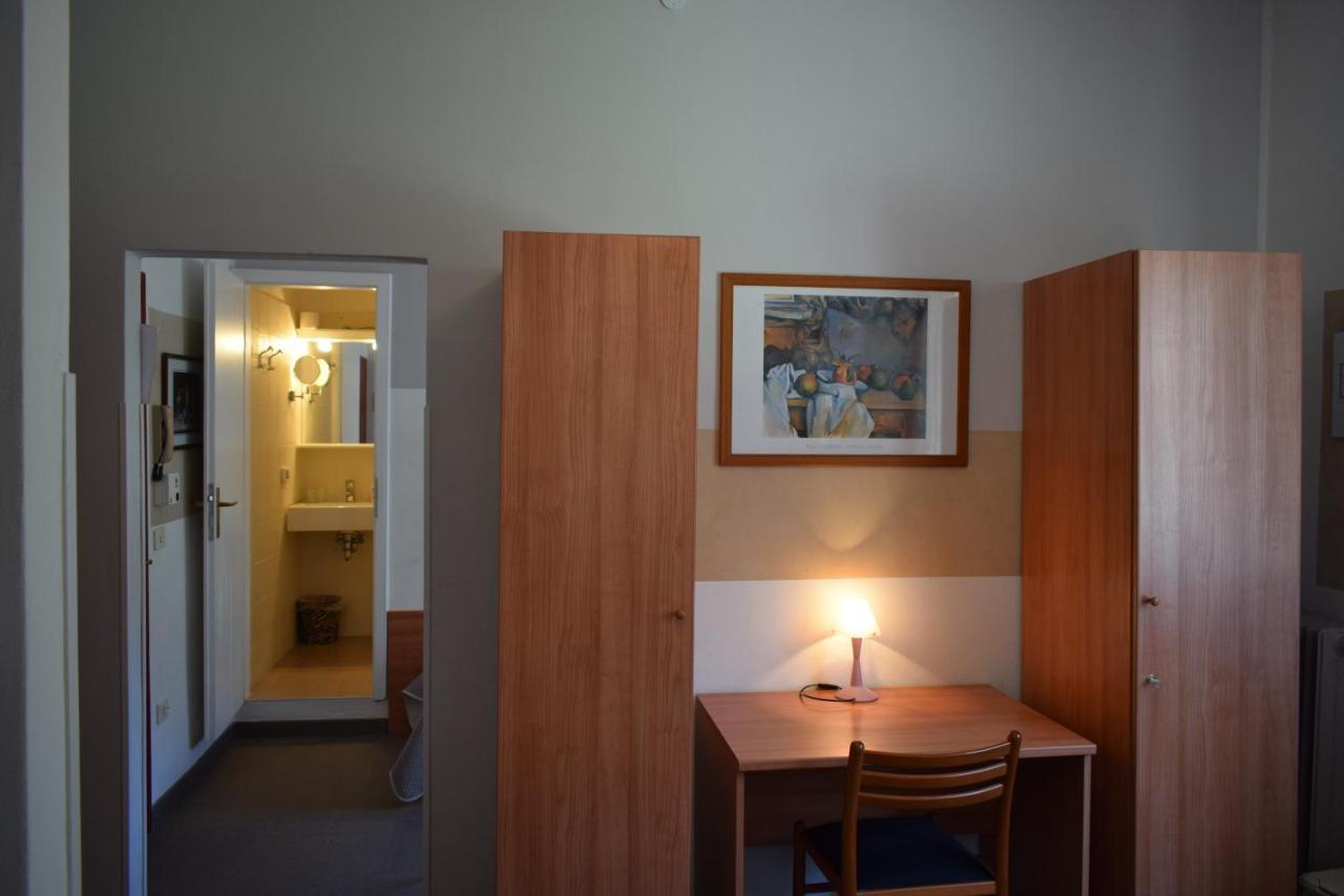 Albergo Al Pescatore Brenzone sul Garda Ngoại thất bức ảnh