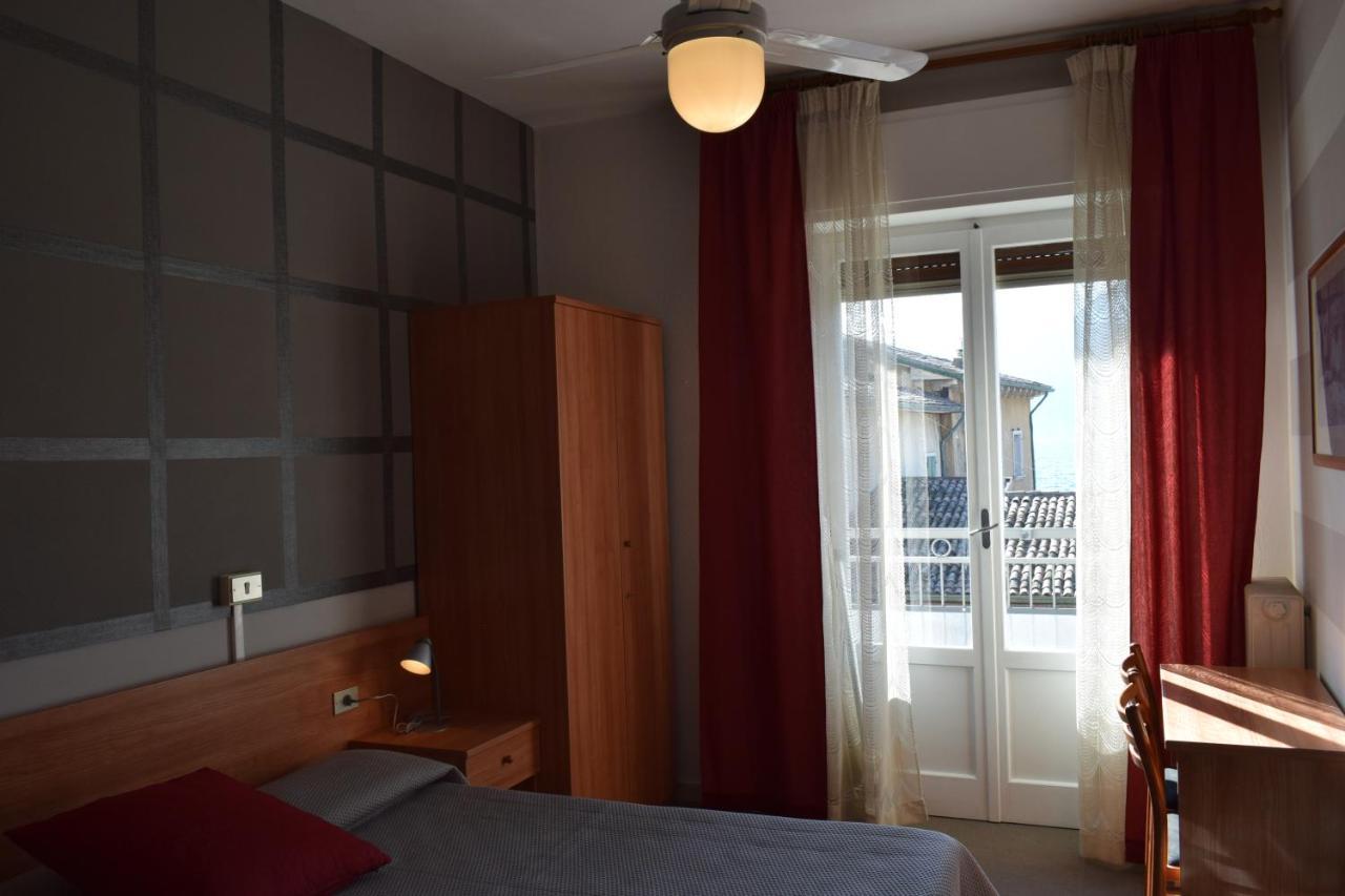 Albergo Al Pescatore Brenzone sul Garda Ngoại thất bức ảnh