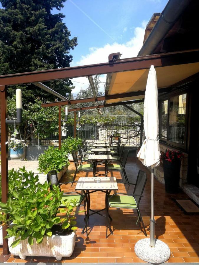 Albergo Al Pescatore Brenzone sul Garda Ngoại thất bức ảnh