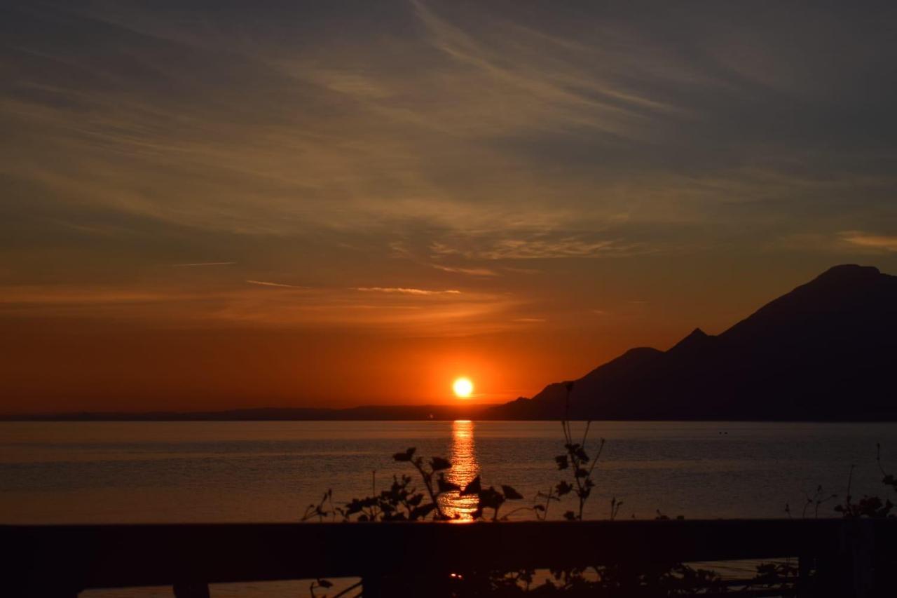 Albergo Al Pescatore Brenzone sul Garda Ngoại thất bức ảnh