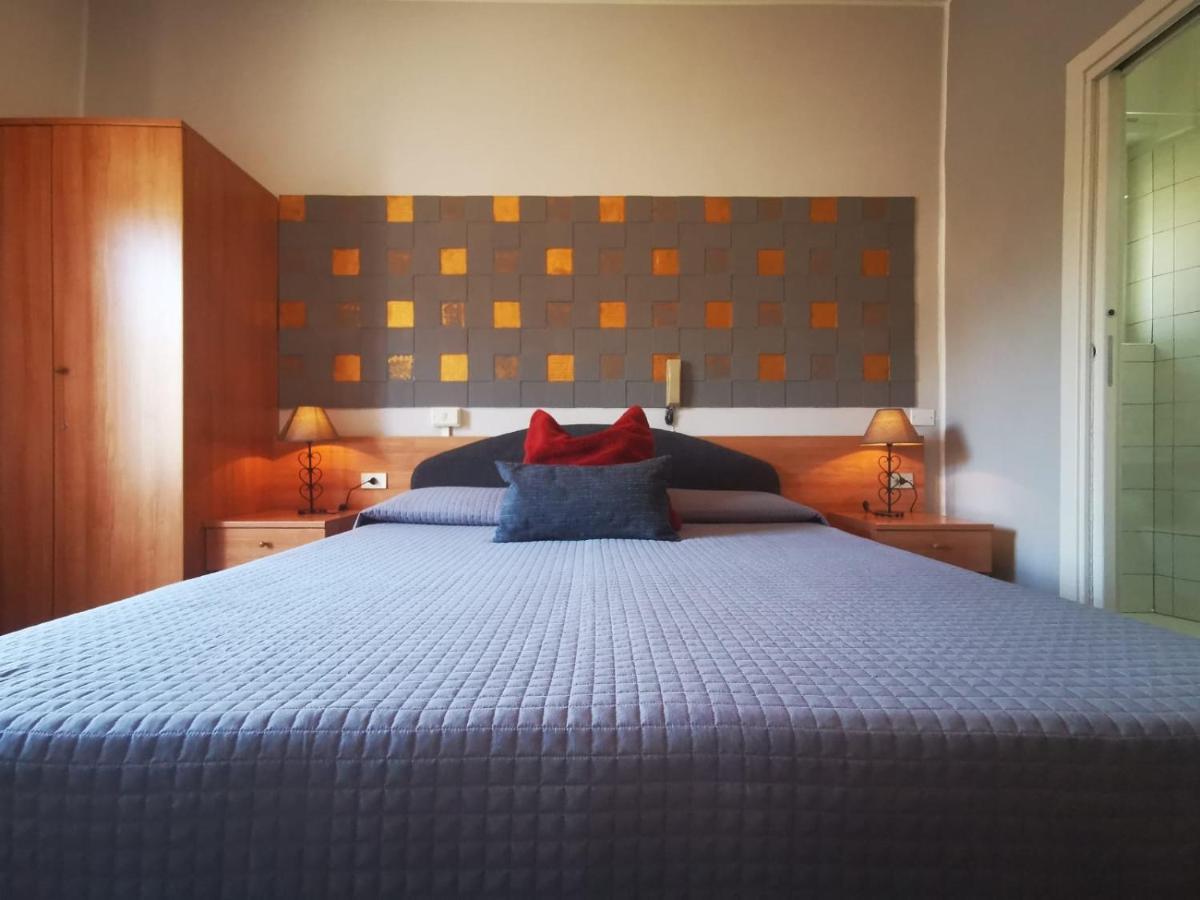 Albergo Al Pescatore Brenzone sul Garda Ngoại thất bức ảnh