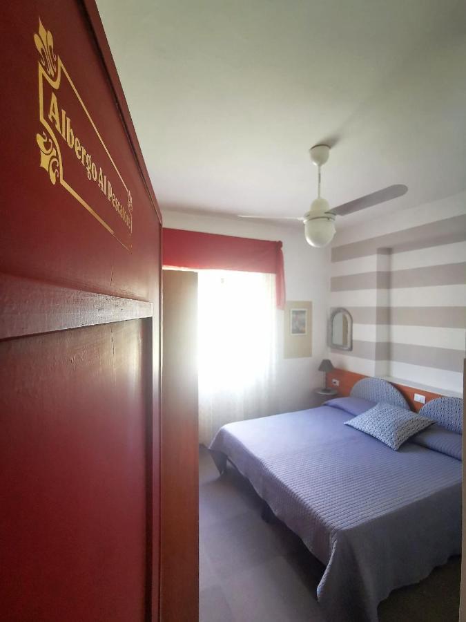 Albergo Al Pescatore Brenzone sul Garda Ngoại thất bức ảnh