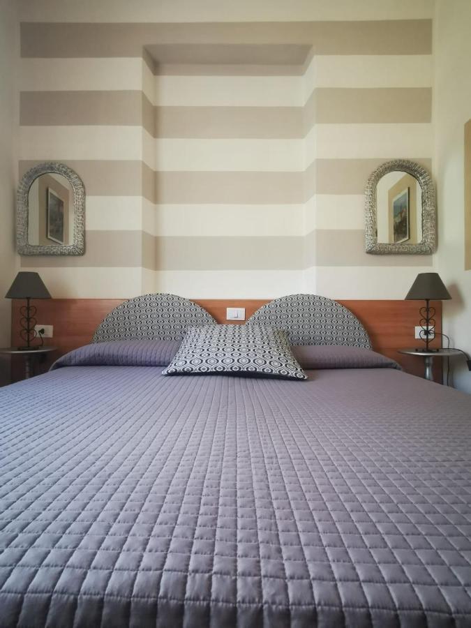 Albergo Al Pescatore Brenzone sul Garda Ngoại thất bức ảnh